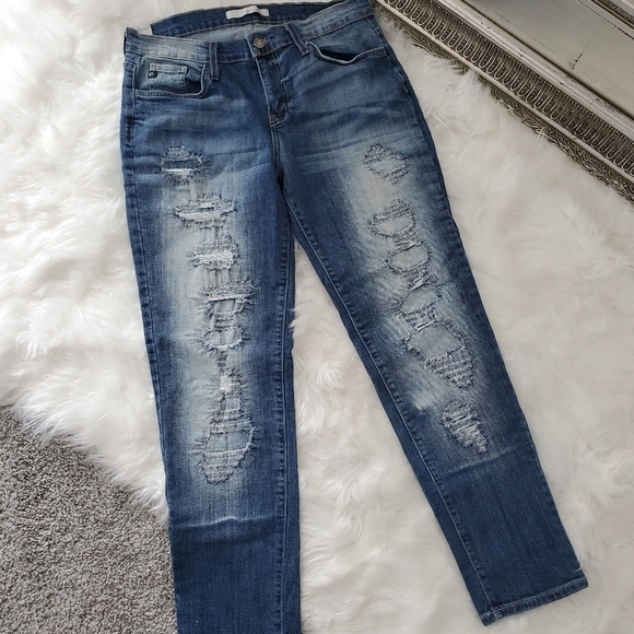 KanCan Distroyed Distressed Jeans Size 26. Good preowned condition. - Picture 1 of 10